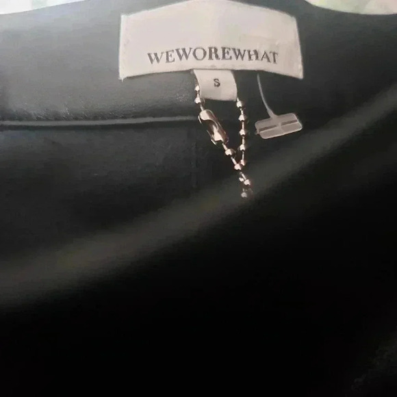 Weworewhat vegan leatherl pleated skirt - Picture 5 of 10